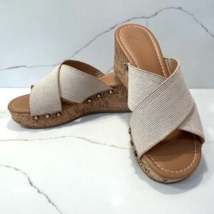 Donald Pliner SUMMER wedge platform, cork. Comfort & casual chic. Preowned SZ 9